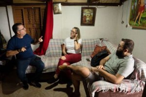 Discussão sobre metodologia com orientadores para coleta de dados (Lúcio, Angélica e Anderson)